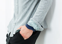 Load image into Gallery viewer, Kasuri Jersey Button-up trong Blue Grey