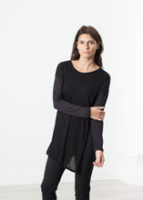 Load image into Gallery viewer, Áo thun Laurier màu đen / xanh navy