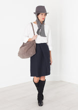 Load image into Gallery viewer, Kate Hat trong thép xám