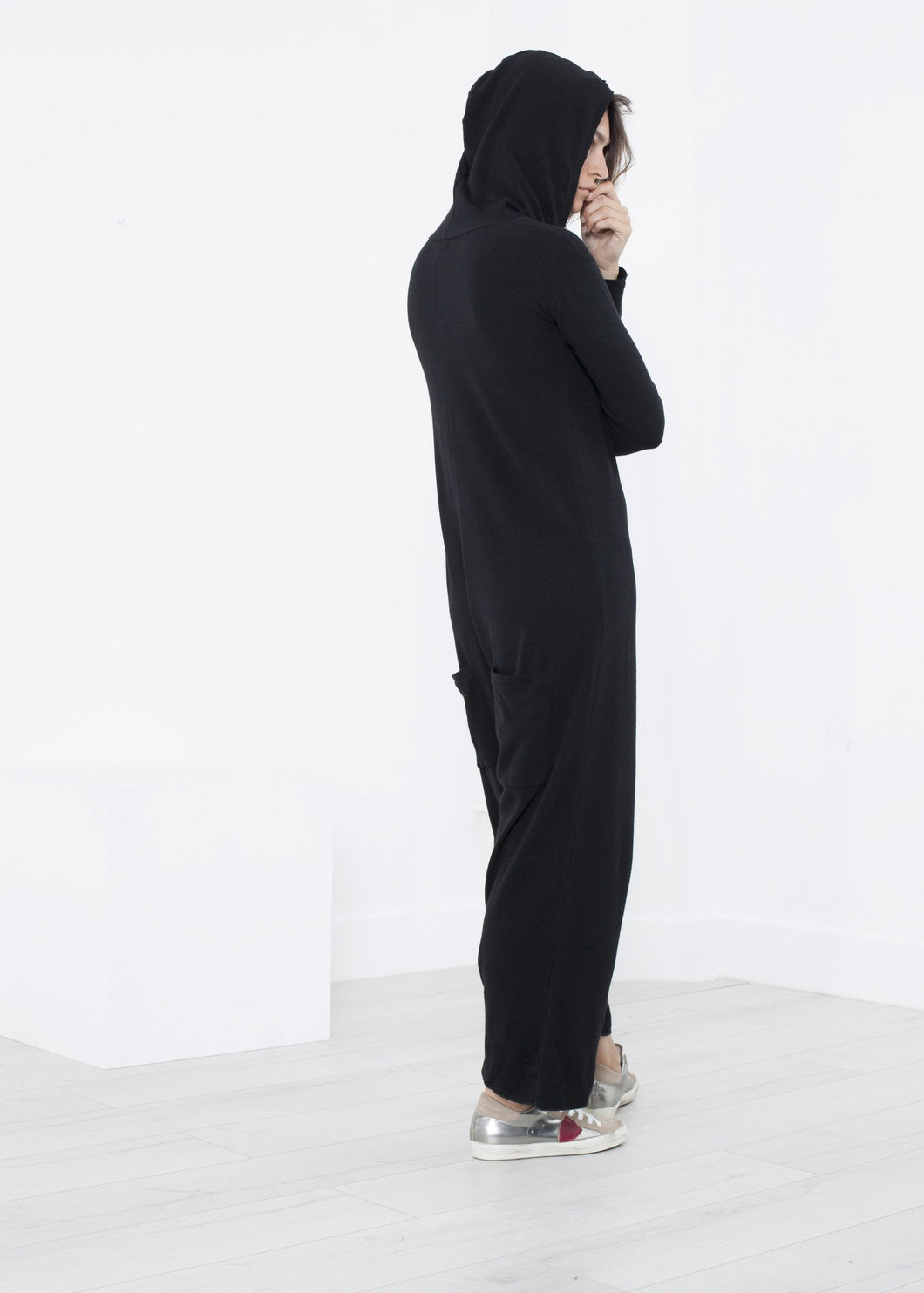 Jit Hooded Jumpsuit trong Black