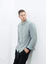 Load image into Gallery viewer, Kasuri Jersey Button-up trong Blue Grey
