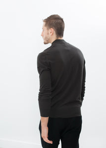 Merino Knit Turtleneck ở Cavern