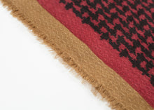 Load image into Gallery viewer, Quảng trường Houndstooth ở Rouge
